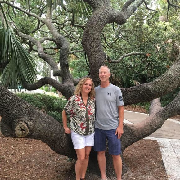 Meet your Posher, Beth - Picture 1 of 1